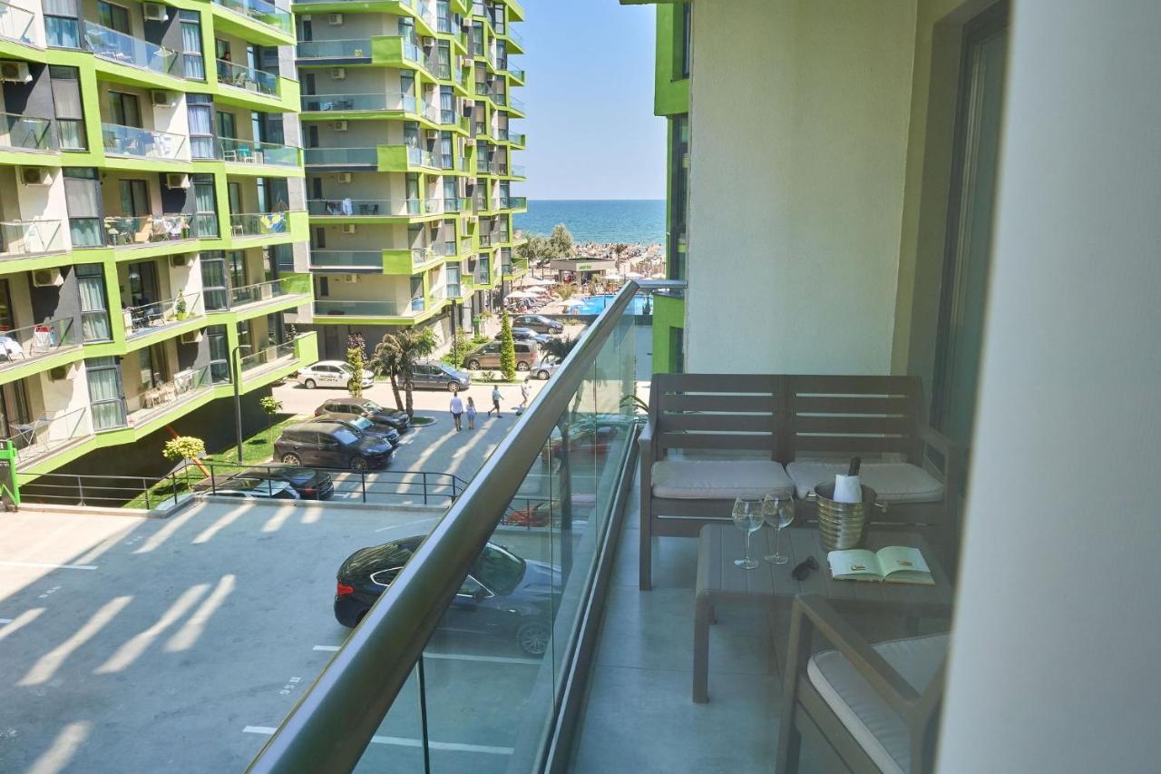 Submarine Apartment Spa N Pool Beach Resort Năvodari Kültér fotó