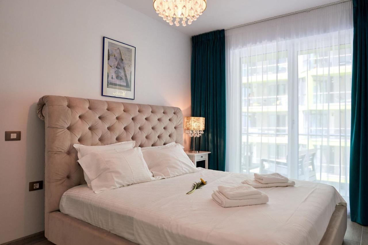 Submarine Apartment Spa N Pool Beach Resort Năvodari Kültér fotó